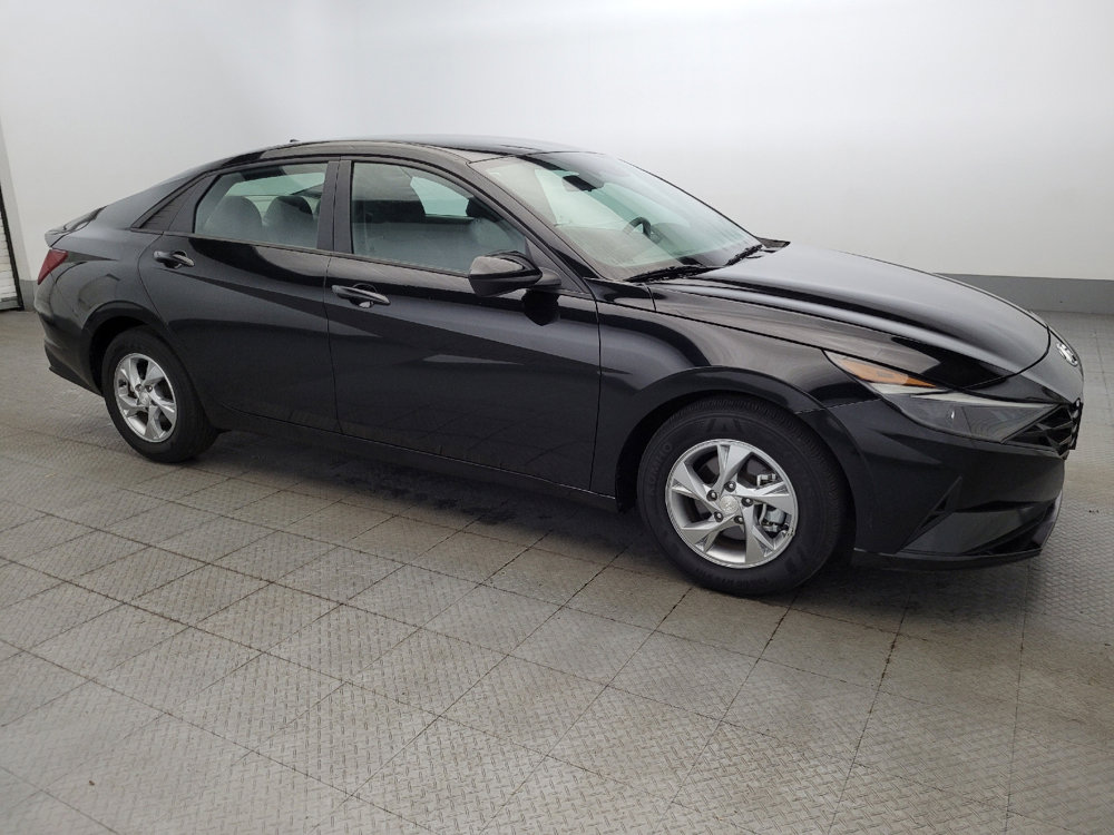 Used 2022 Hyundai Elantra SE w/ Preferred Accessory Package image 11