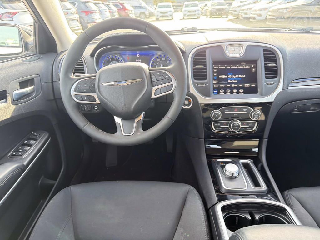 Used 2023 Chrysler 300 Touring w/ Sport Appearance Package image 17