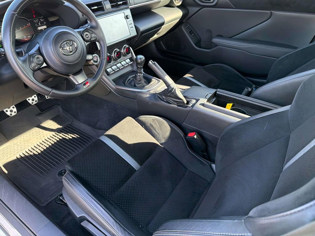 Certified 2024 Toyota GR86 Premium RWD image 7