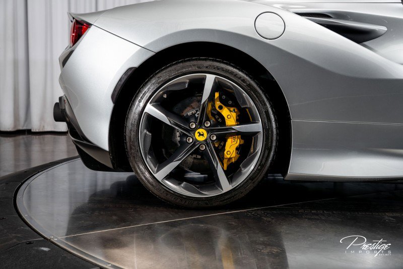 Used 2022 Ferrari F8 Tributo image 22