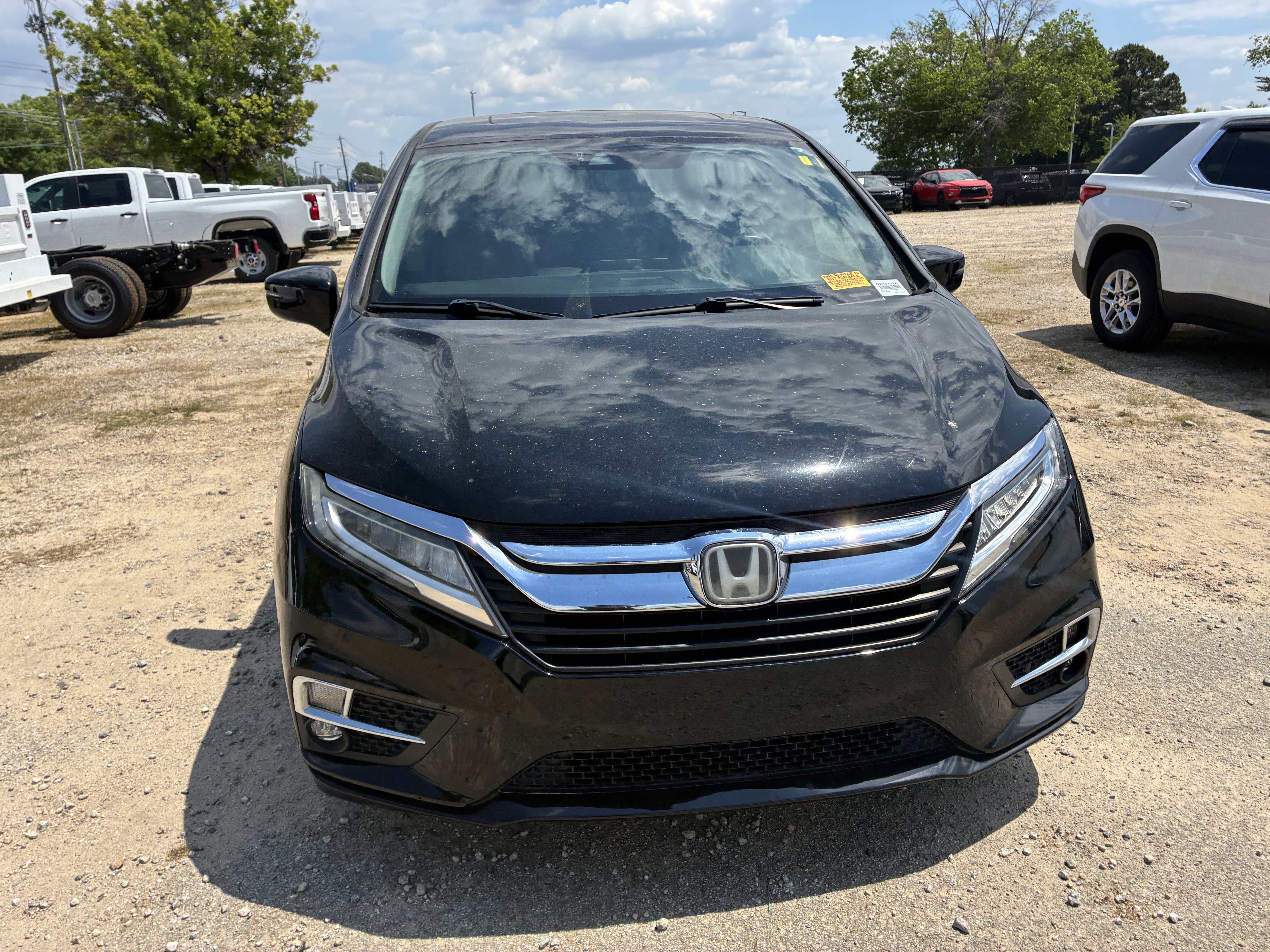 Used 2019 Honda Odyssey Touring image 2