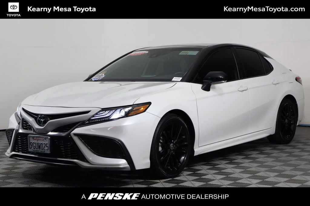 Used 2023 Toyota Camry XSE image 1