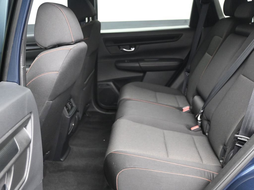 Used 2023 Chevrolet Traverse LS image 13