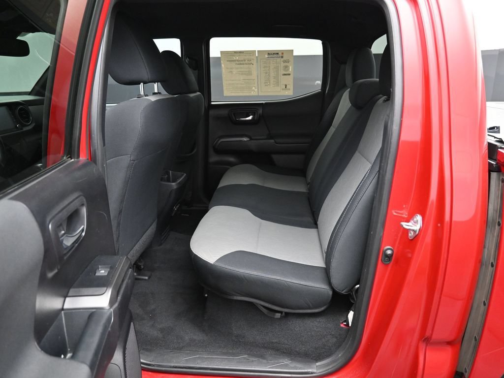Used 2020 Toyota Tacoma TRD Off-Road AWD/4WD image 27