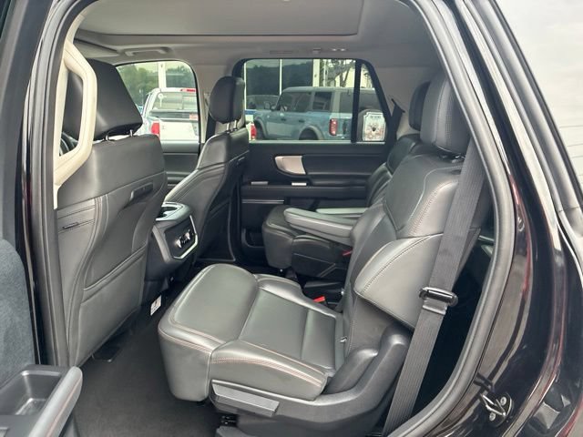 Used 2025 Ford Expedition Active AWD/4WD image 56
