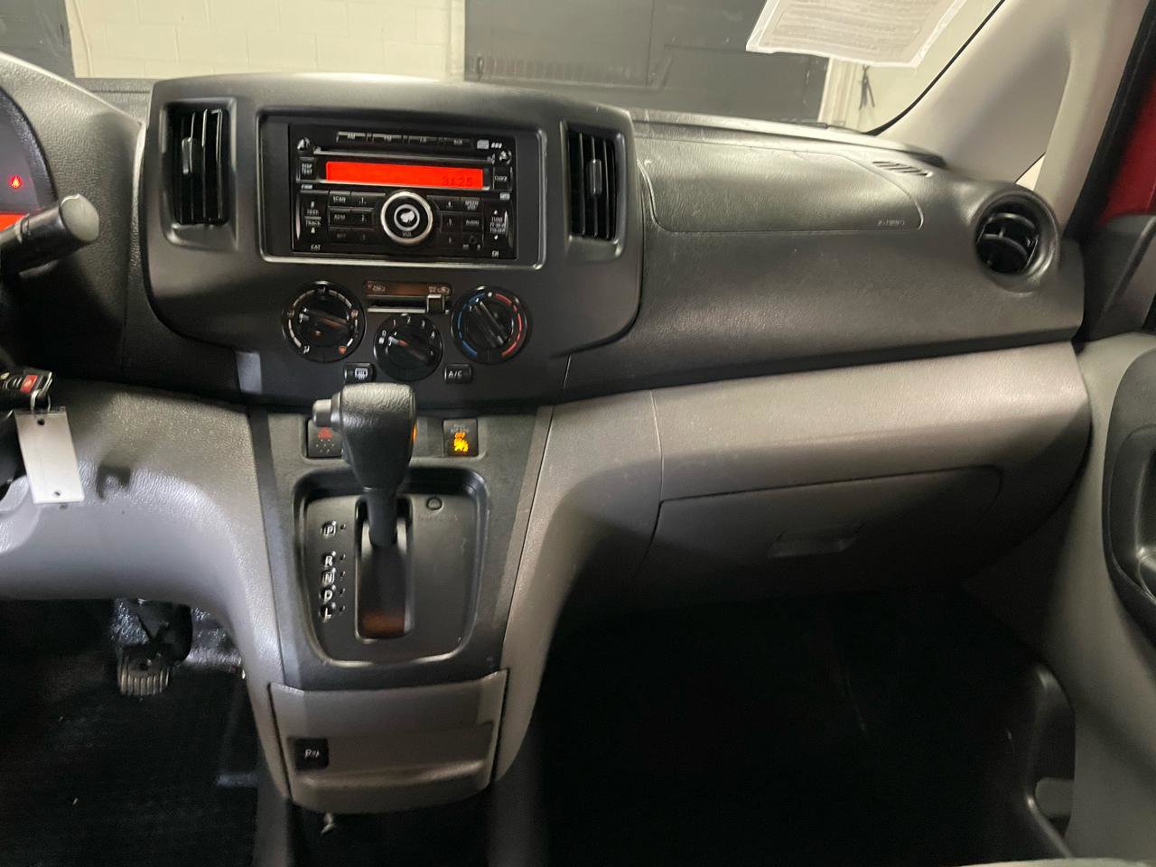 Used 2015 Chevrolet City Express LT image 15