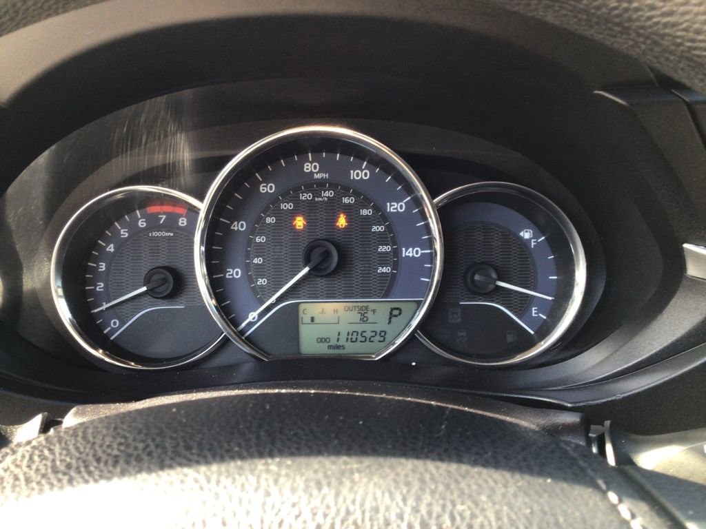 Used 2015 Toyota Corolla LE FWD image 22