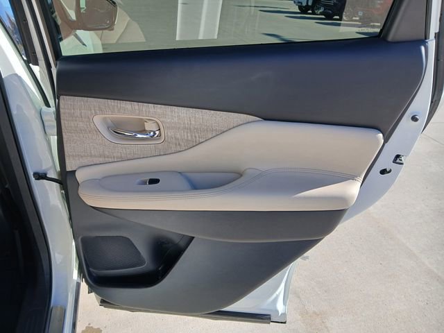 Used 2021 Nissan Murano SL w/ SL Moonroof Package image 18