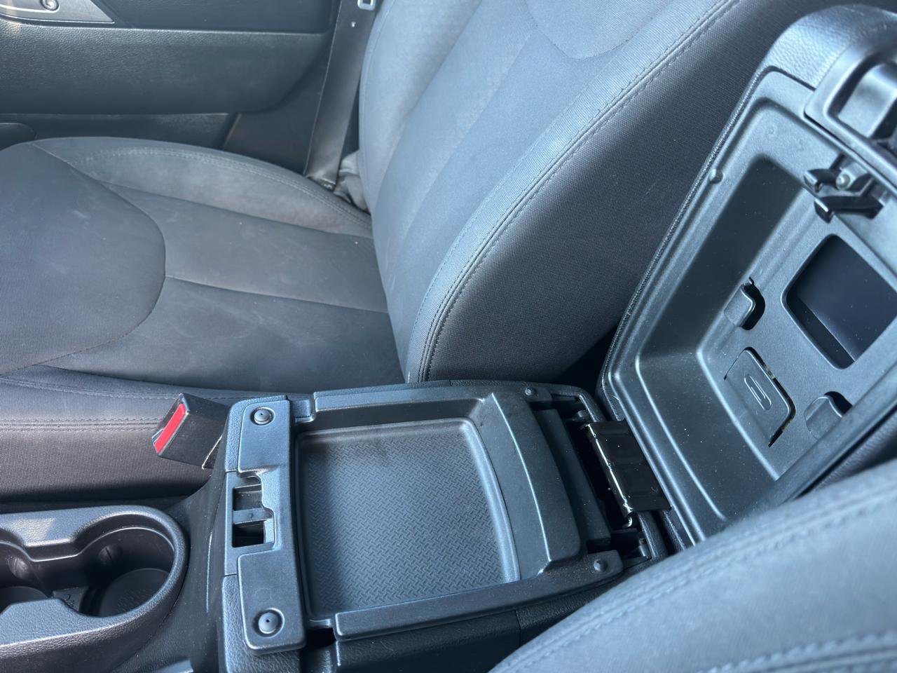 Used 2018 Jeep Wrangler Unlimited Sport S image 23