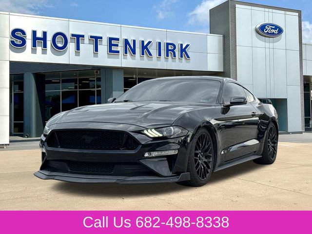 Used 2018 Ford Mustang GT Premium w/ Black Accent Package RWD image 3