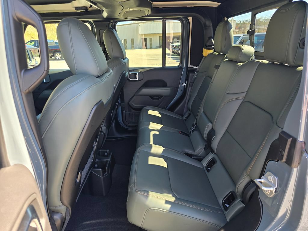 New 2026 Jeep Gladiator Mojave AWD/4WD image 11