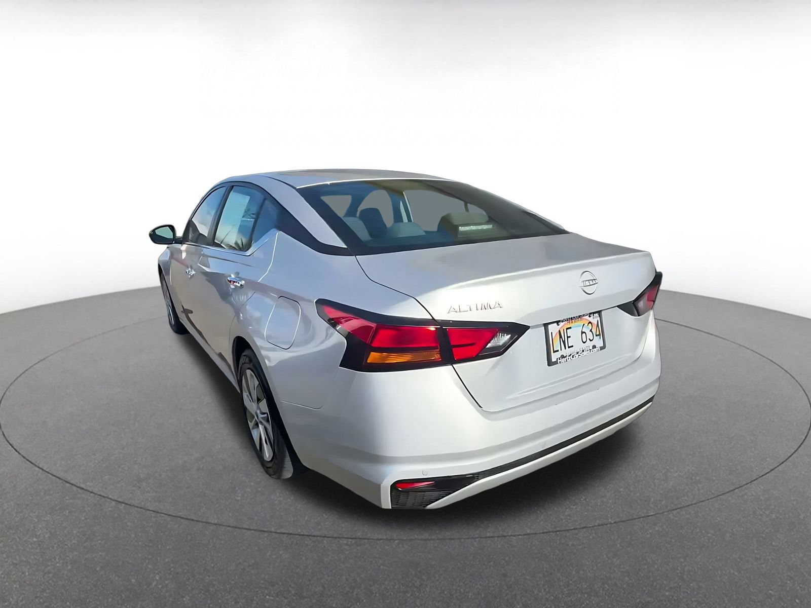 Used 2023 Nissan Altima 2.5 S FWD image 9