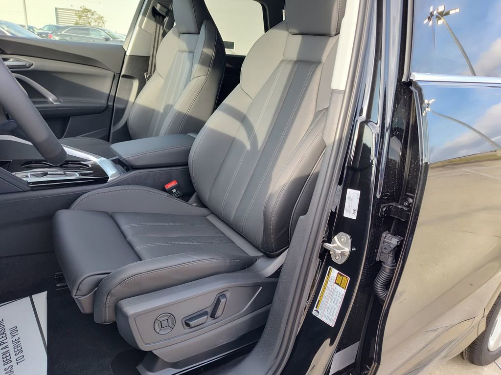 New 2025 Audi Q5 Premium Plus image 6