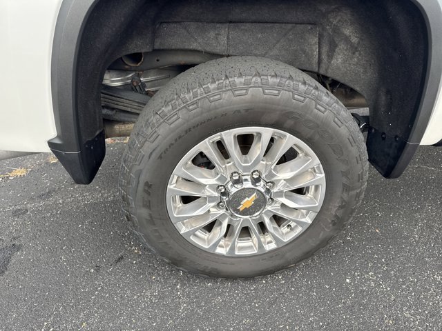Used 2022 Chevrolet Silverado 2500 High Country image 4