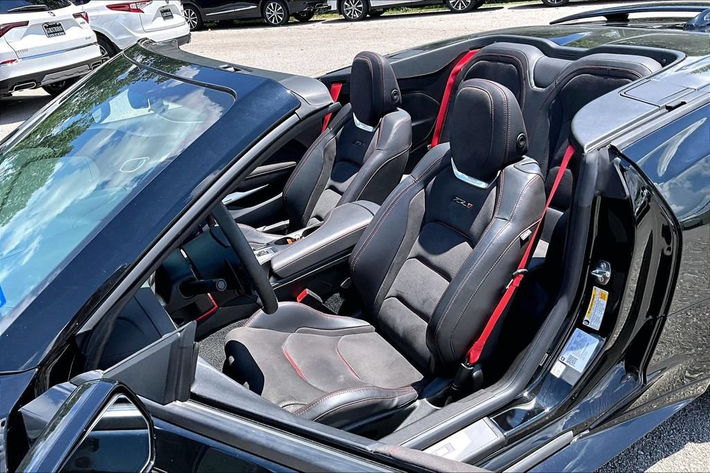 Used 2022 Chevrolet Camaro ZL1 RWD image 33