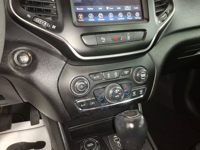 Used 2021 Jeep Cherokee Latitude Lux w/ Comfort/Convenience Group AWD/4WD image 19