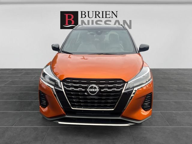 Used 2024 Nissan Kicks SR w/ SR Premium Package FWD image 8