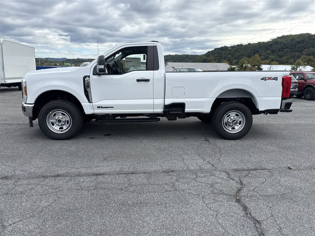 New 2026 Ford F350 XL image 3