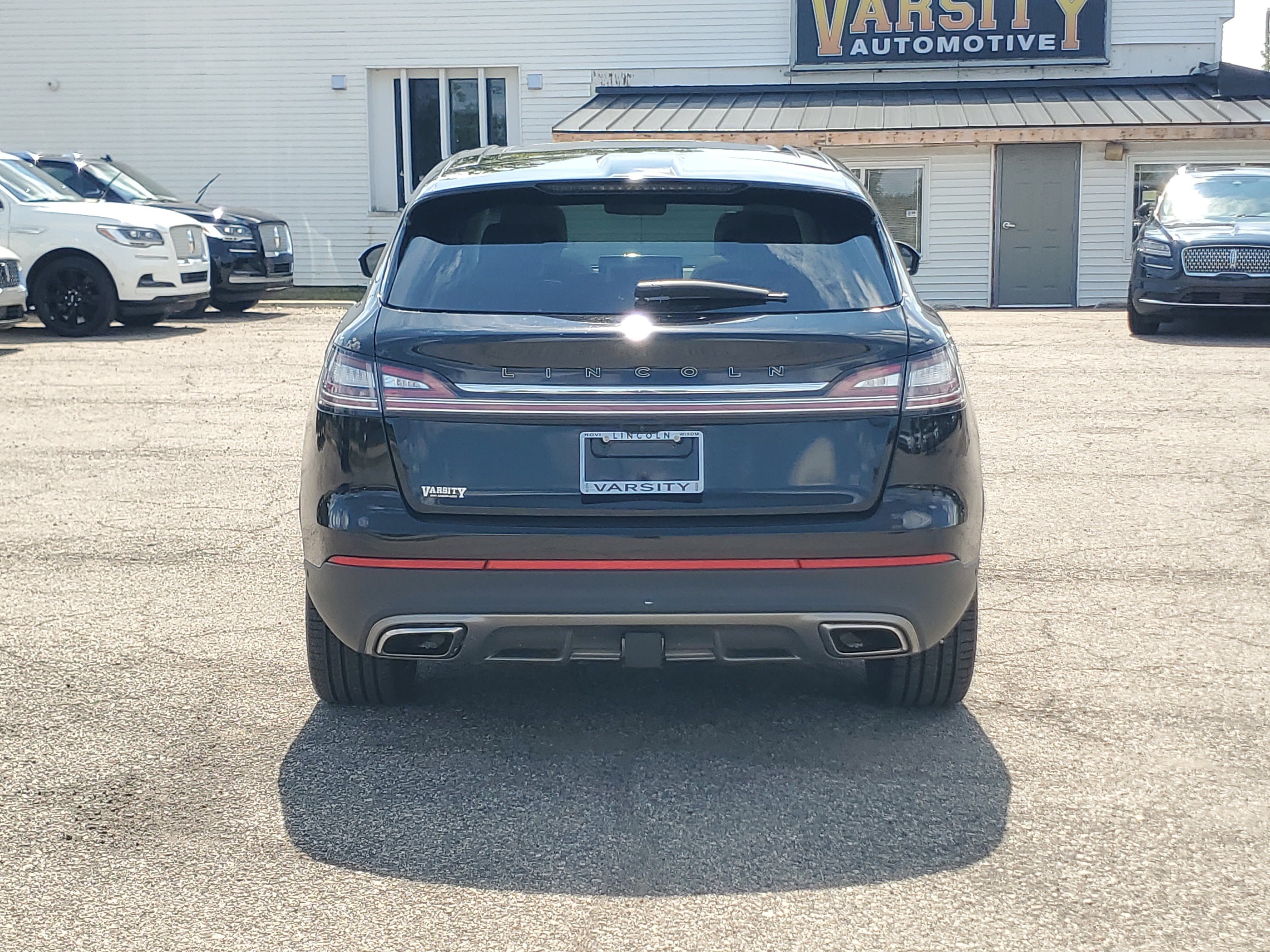 Certified 2023 Lincoln Nautilus Black Label w/ Class II Trailer Tow Package AWD/4WD image 5