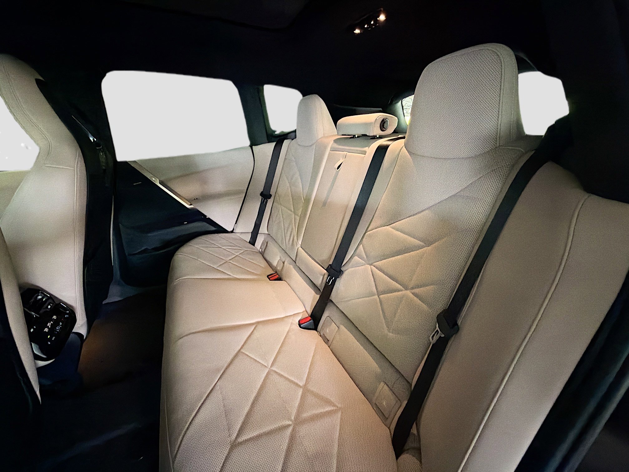 New 2026 BMW iX xDrive45 w/ Premium Package image 20