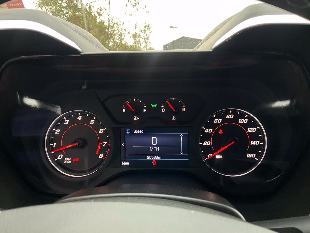 Used 2022 Chevrolet Camaro LT RWD image 14