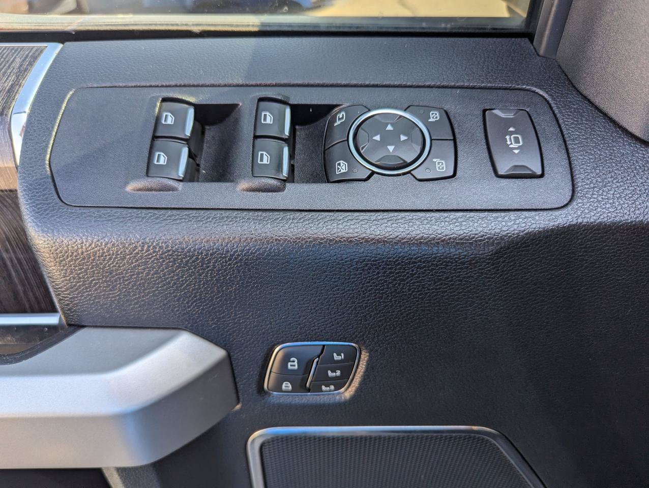 Used 2021 Ford F250 Lariat AWD/4WD image 11