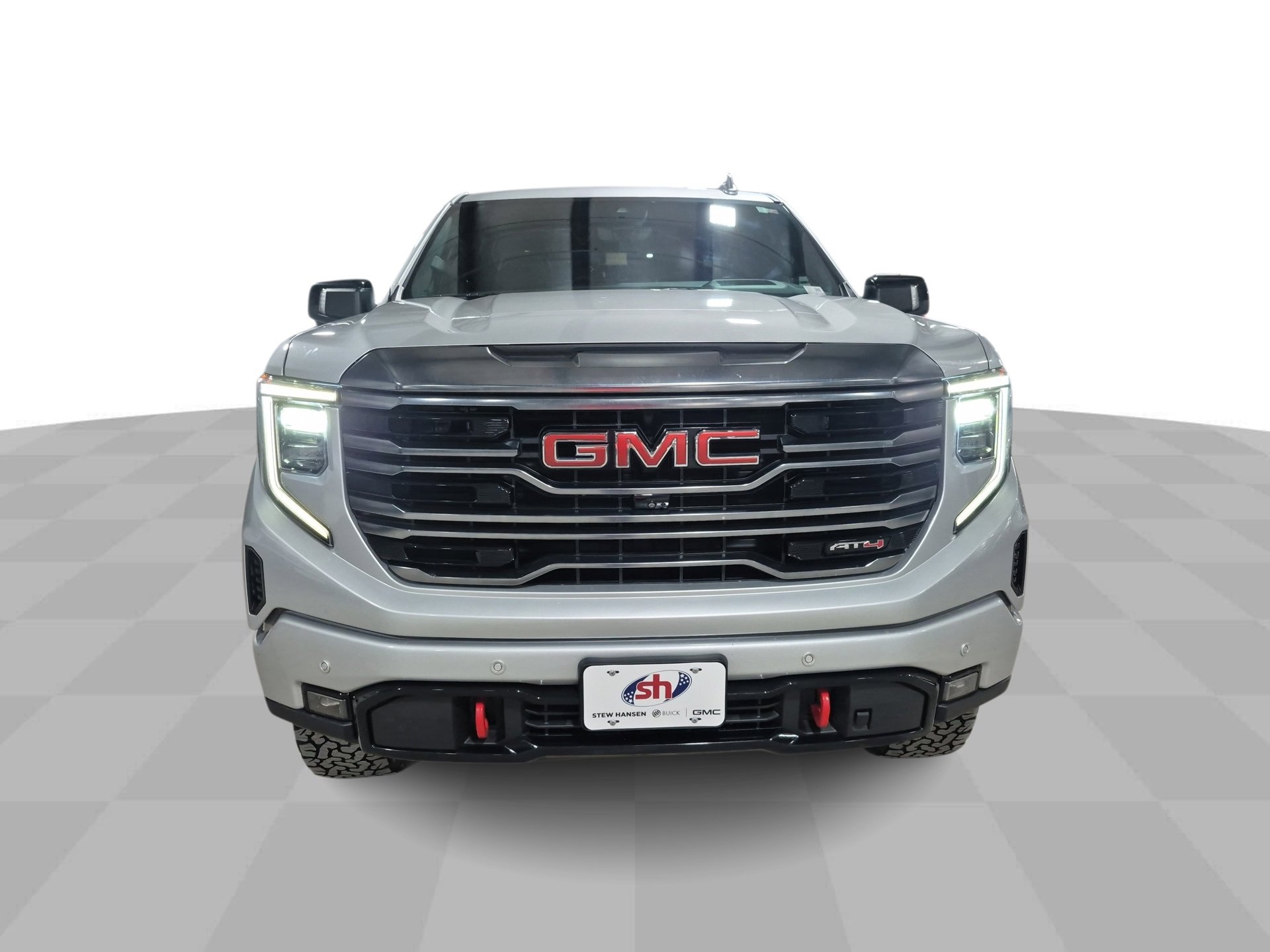 Used 2022 GMC Sierra 1500 AT4 w/ Technology Package image 3
