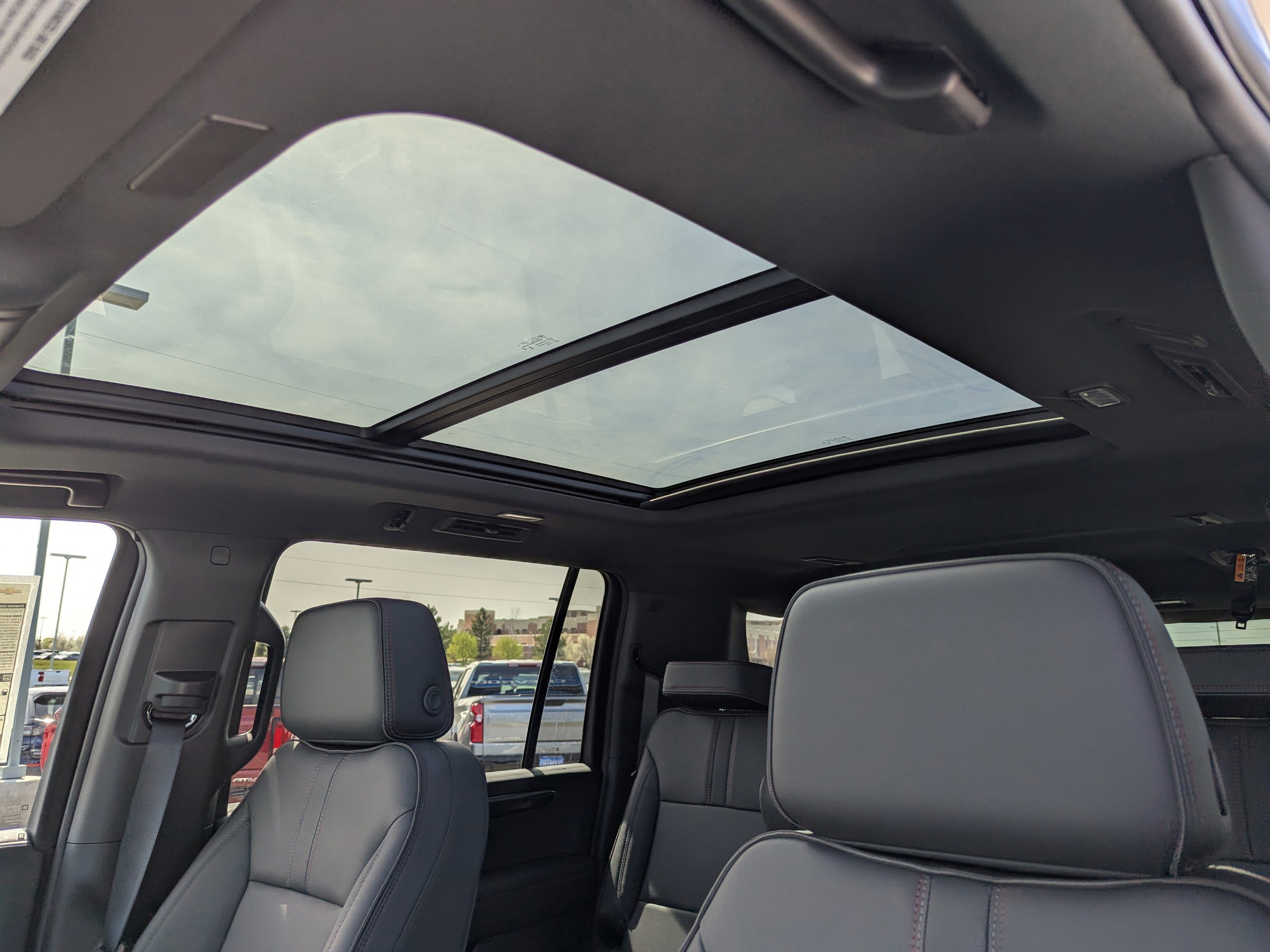 New 2026 Chevrolet Suburban RST image 29