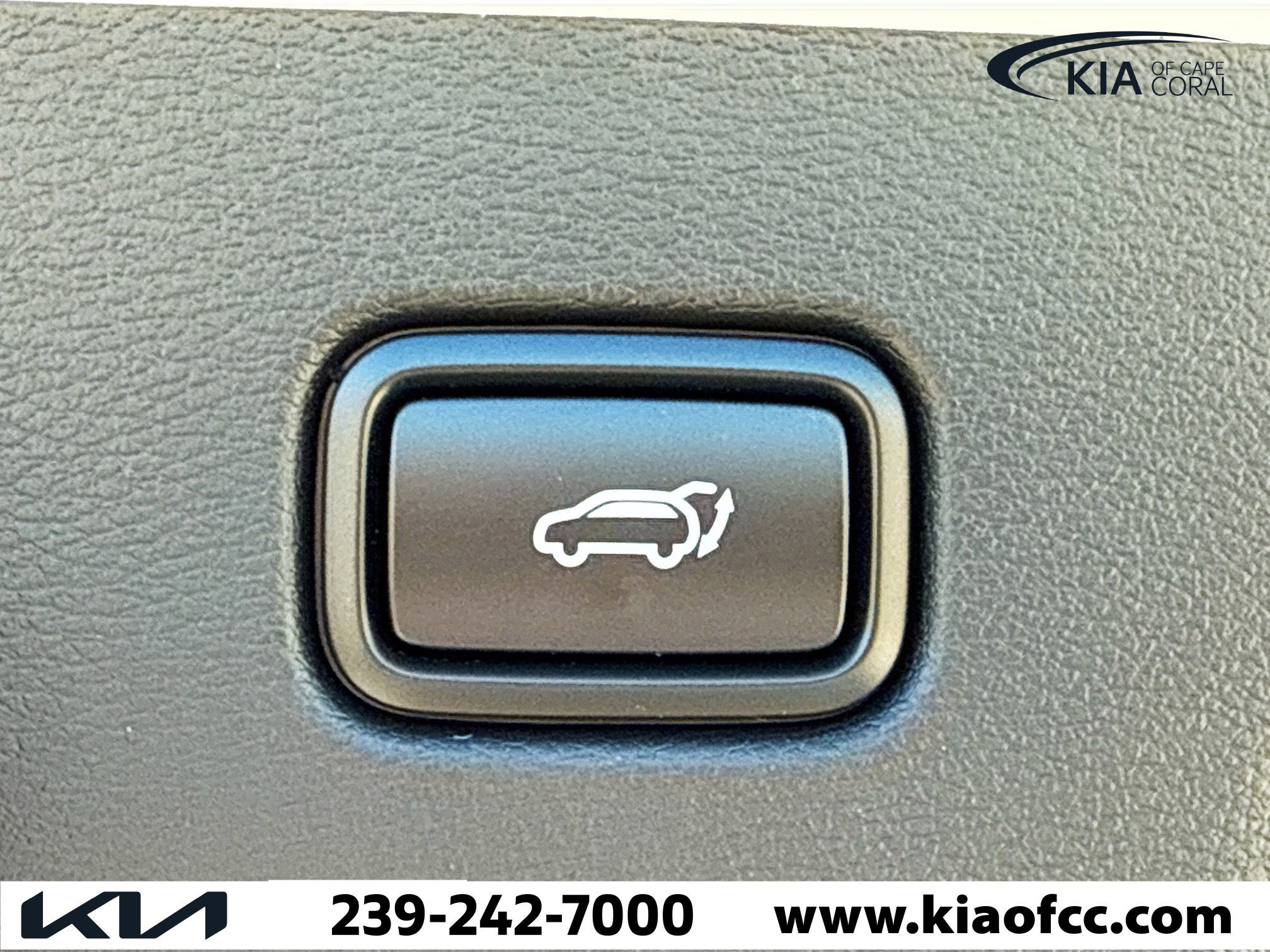 New 2026 Kia Sportage EX image 13