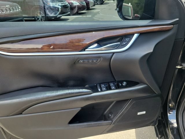 Used 2013 Cadillac XTS Luxury w/ Driver Awareness Package FWD image 15
