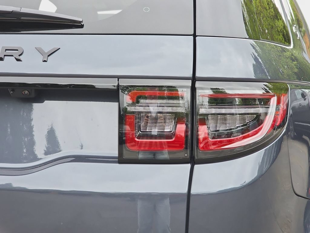 New 2026 Land Rover Discovery Sport Landmark AWD/4WD image 36