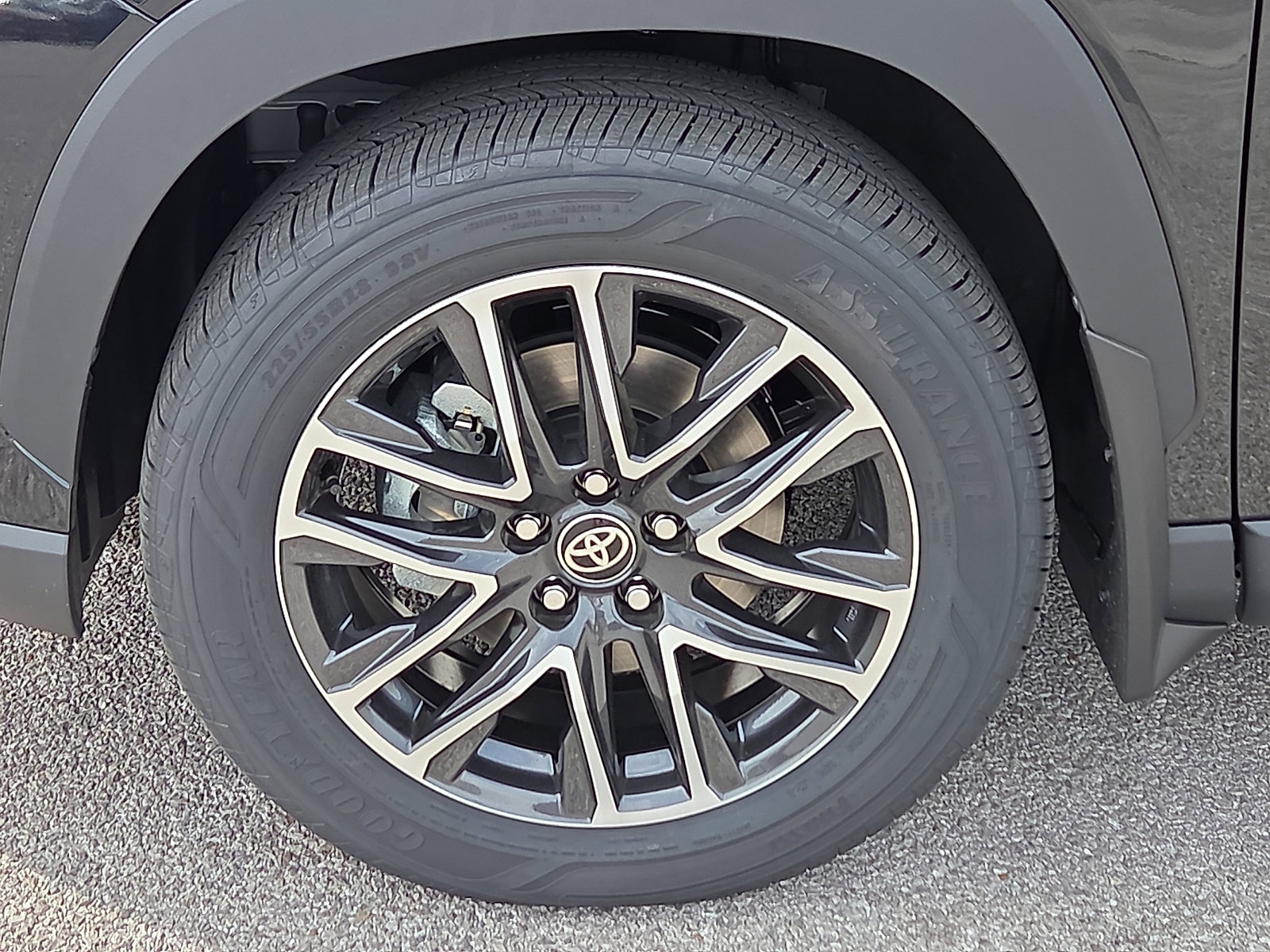 New 2026 Toyota Corolla Cross XLE image 5