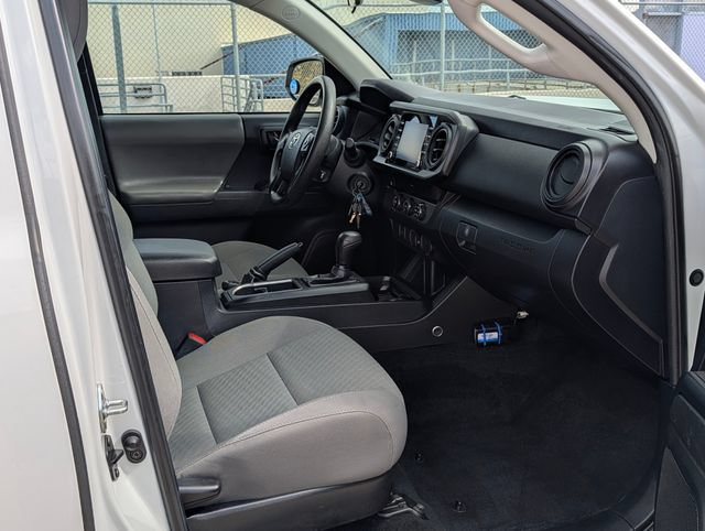 Used 2022 Toyota Tacoma SR RWD image 9