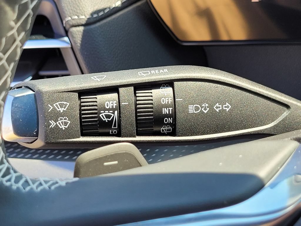 New 2026 Chevrolet Traverse LT w/ Enhanced Driving Package FWD image 21