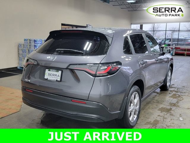Certified 2025 Honda HR-V LX image 5