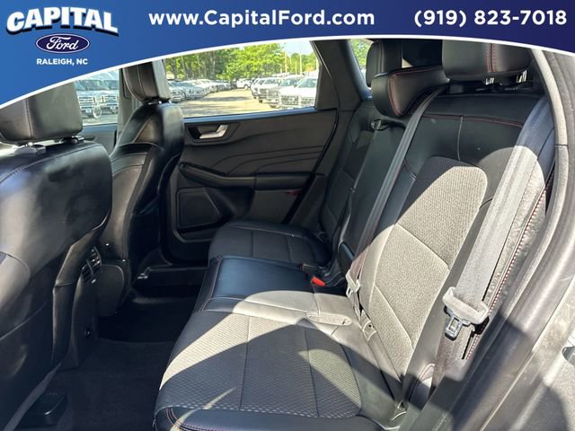 Certified 2024 Ford Escape ST-Line w/ Tech Pack #1 AWD/4WD image 17