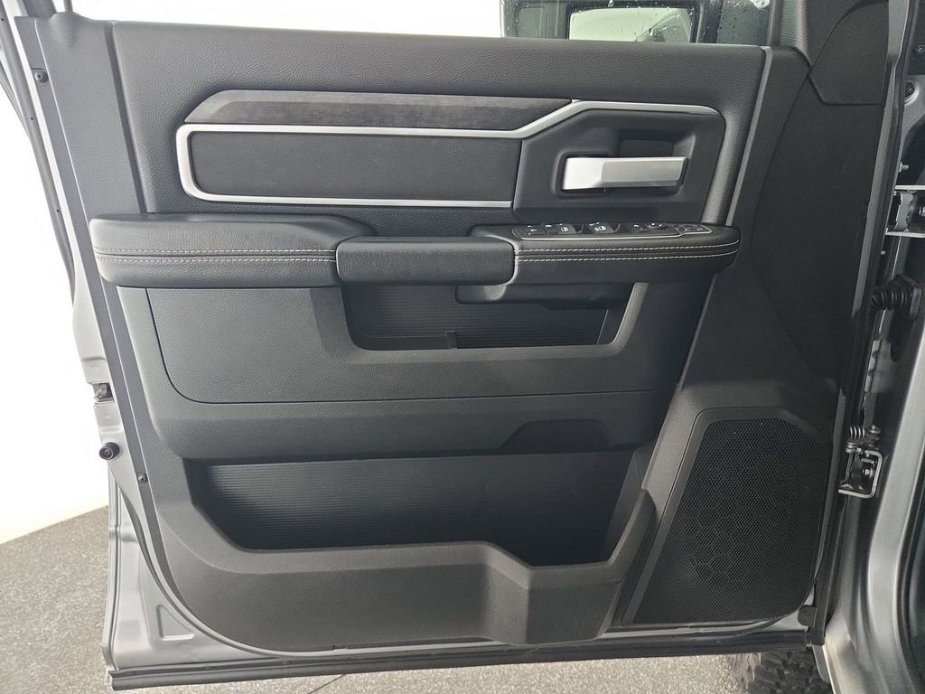 Used 2024 RAM 2500 Big Horn image 13