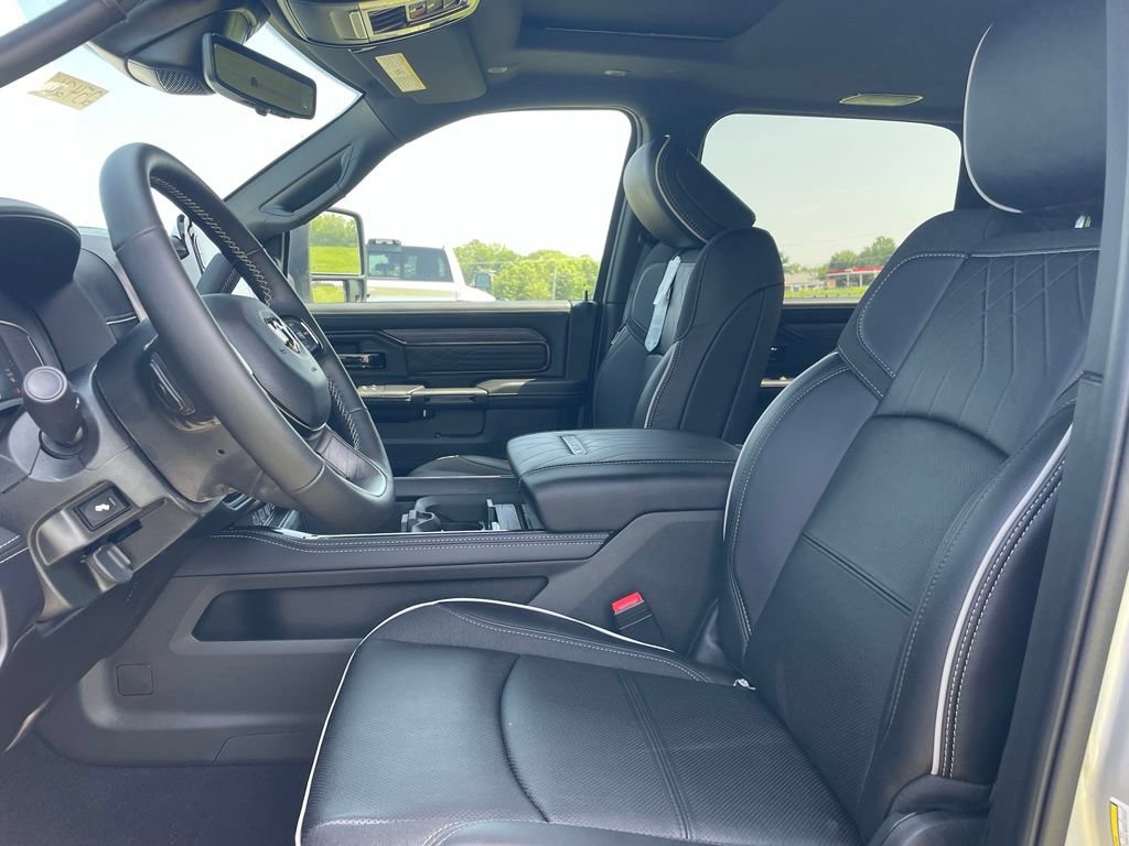New 2026 RAM 3500 Limited AWD/4WD image 2