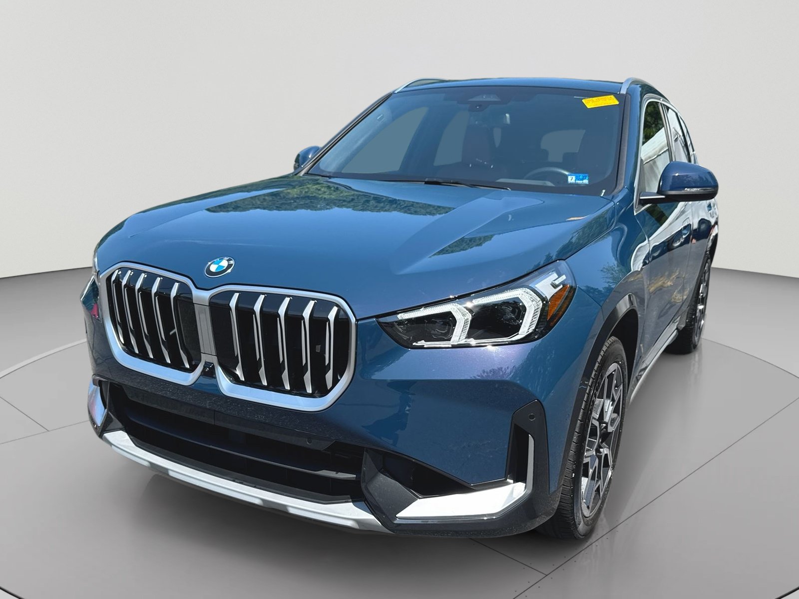 Used 2026 BMW X1 xDrive28i AWD/4WD image 5