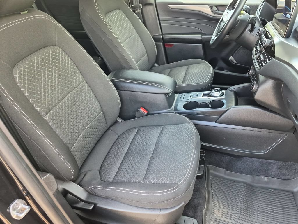Used 2023 Ford Escape Active AWD/4WD image 16