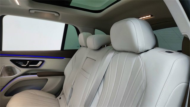 Used 2023 Mercedes-Benz EQS 450+ SUV image 33