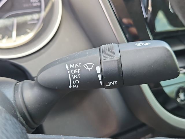 Used 2022 Toyota Camry LE image 23