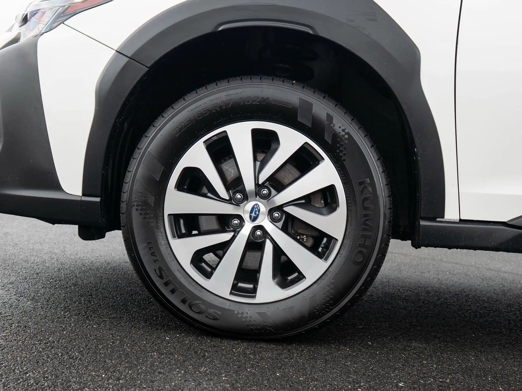 Used 2023 Subaru Outback Premium AWD/4WD image 14