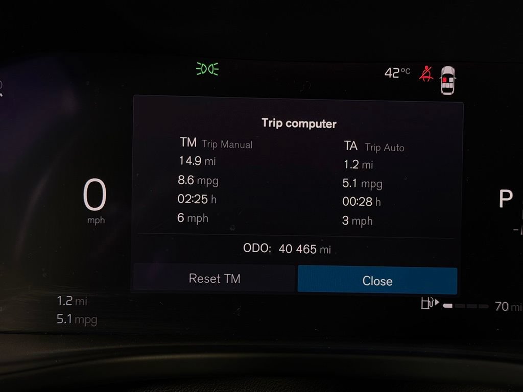 Used 2023 Volvo XC40 B5 Plus w/ Climate Package AWD/4WD image 19