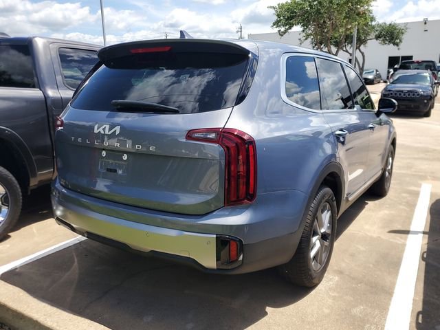 Used 2025 Kia Telluride LX FWD image 5