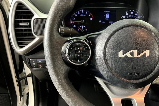 Used 2022 Kia Soul LX w/ Technology Package image 10