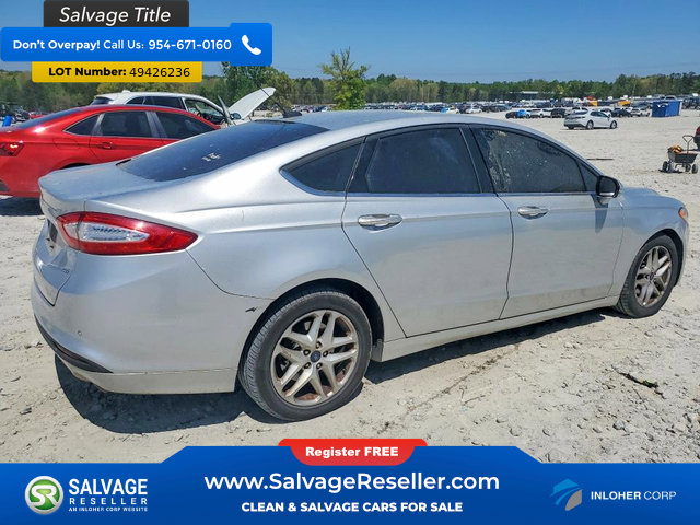 Used 2016 Ford Fusion SE FWD image 4