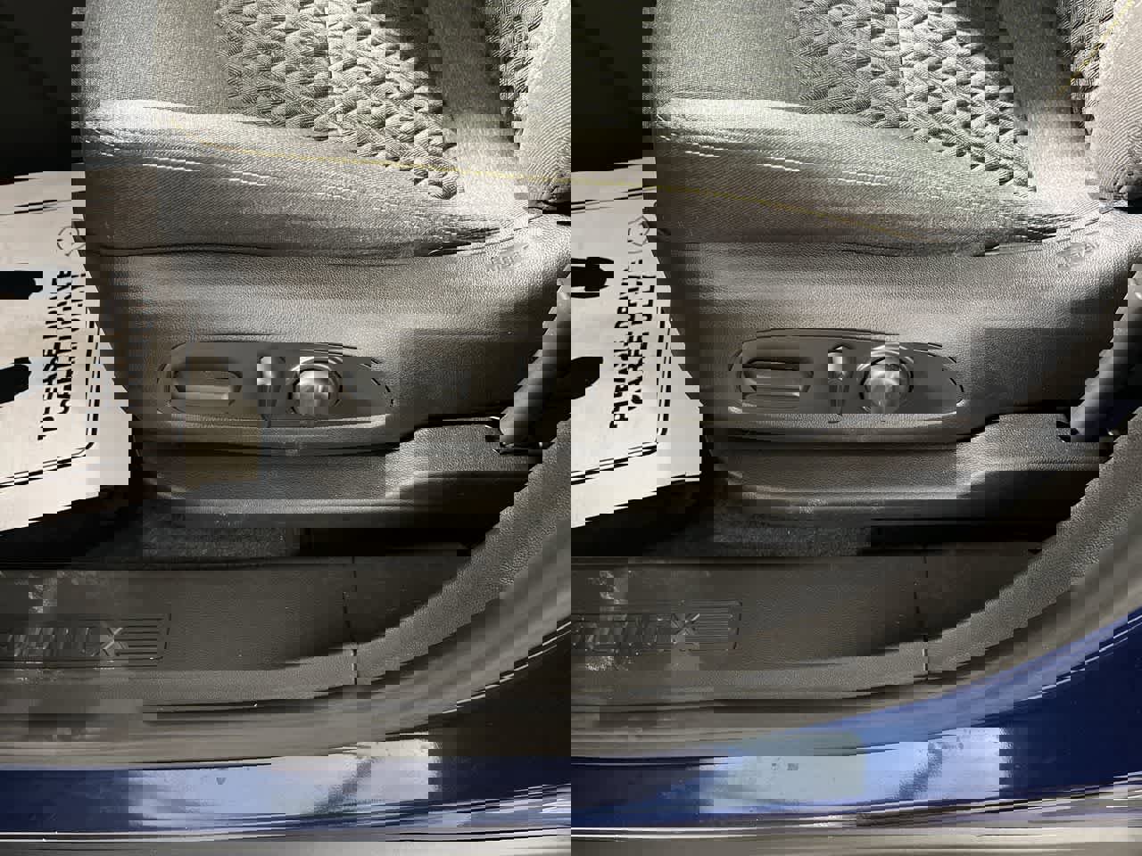 Used 2023 Chevrolet Equinox LT image 14