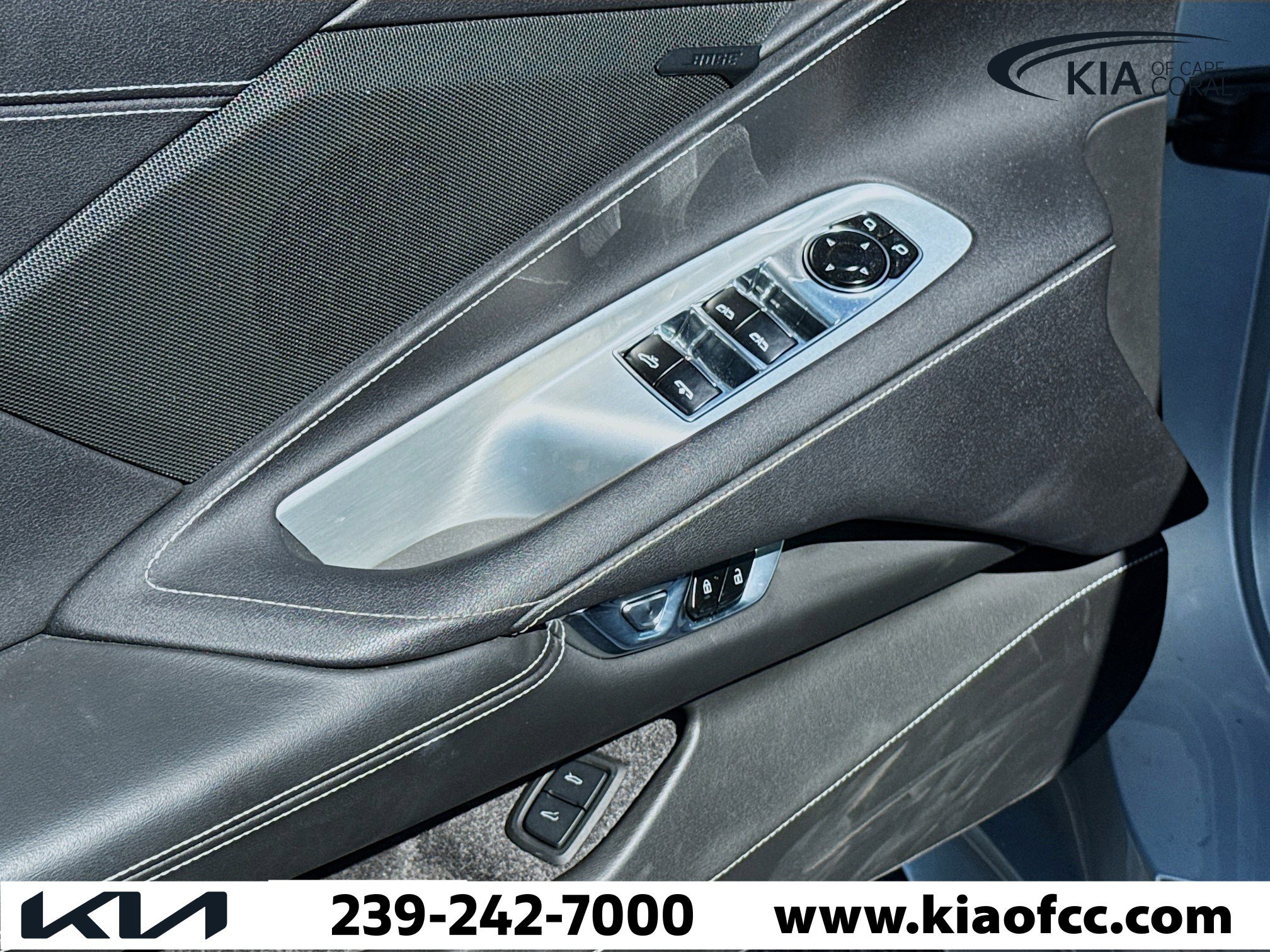 Used 2021 Chevrolet Corvette Stingray Convertible w/ 1LT image 20