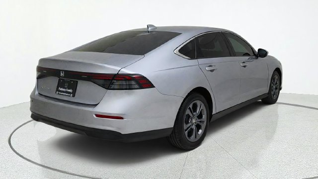 Used 2023 Honda Accord EX image 5